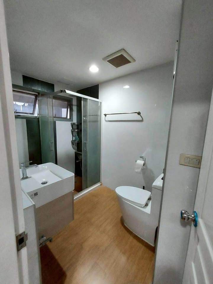 The Waterford Diamond - Image 9