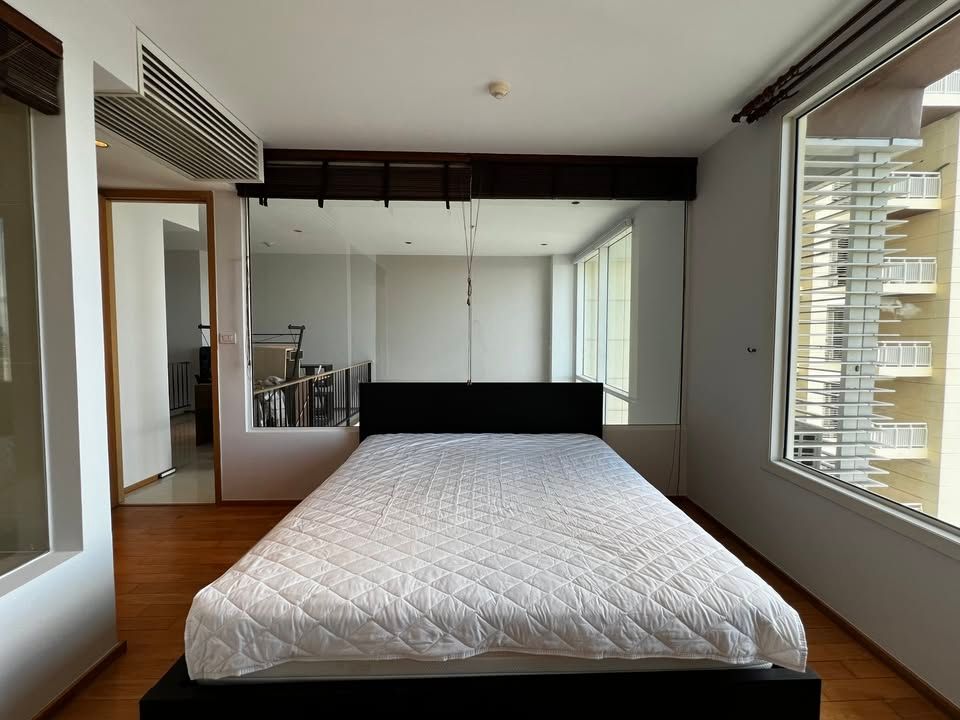 The Empire Place - Image 4