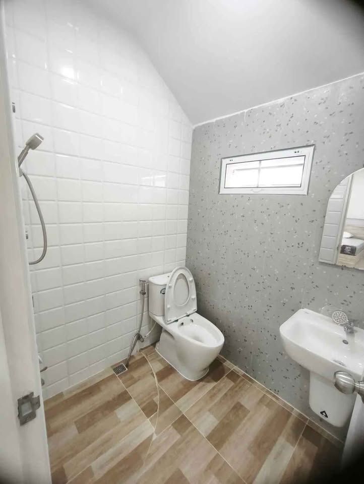 uploads/fd6bd717-700b-4a1c-8bbd-e097bbce9e68/6858420b-1932-4fdf-8c5d-38f1a38c491f