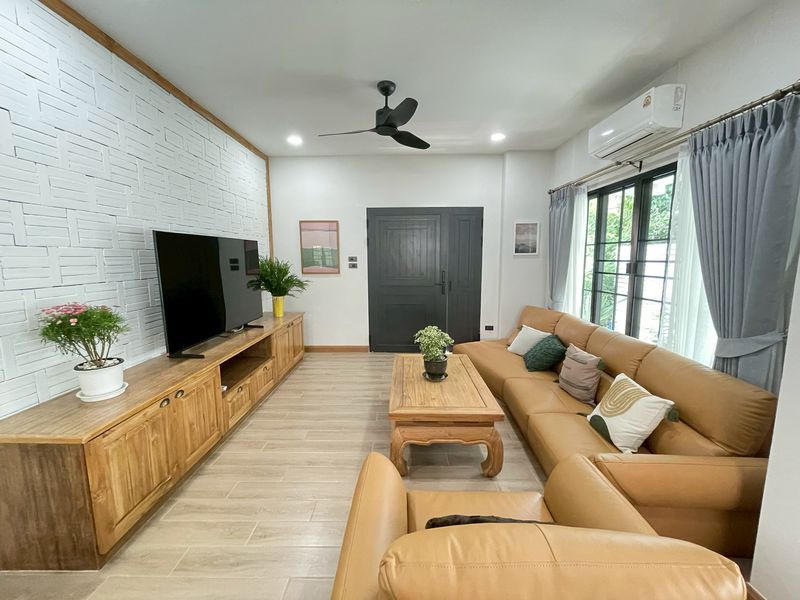 5 卧室 独立房屋 出售 在  - Image 5