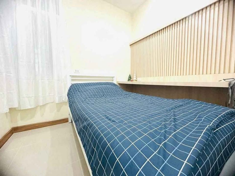 4 卧室 联排别墅 出租 在  - Image 10