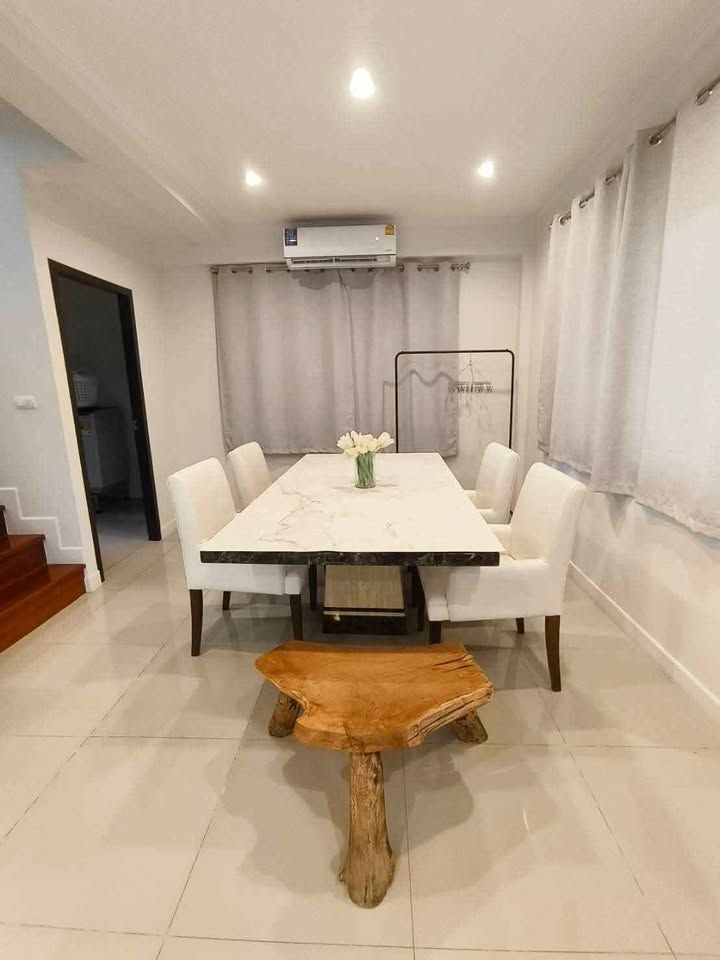 3 Bedroom House For Rent in Pa Daet, Mueang Chiang Mai, Chiang Mai - Image 4
