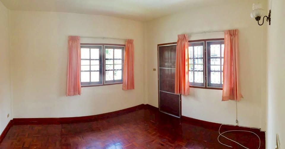 3 Bedroom House For Rent in Chang Khlan, Mueang Chiang Mai, Chiang Mai - Image 9