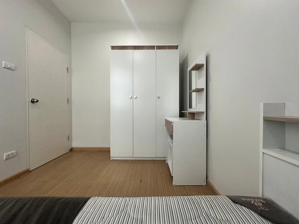 3 卧室 联排别墅 出租 在  - Image 11