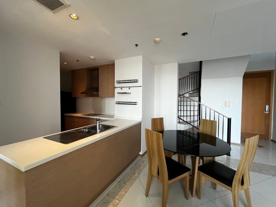 The Empire Place - Image 13