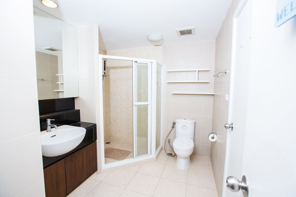 1 卧室 公寓 出售 在  - Image 4