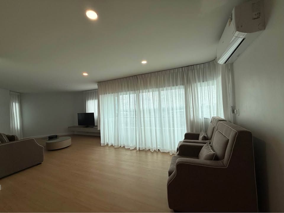 3 卧室 公寓 出租 在  - Image 4