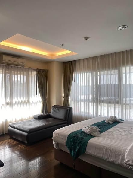 42 แกรนด์ เรสสิเด้นซ์ - Image 2