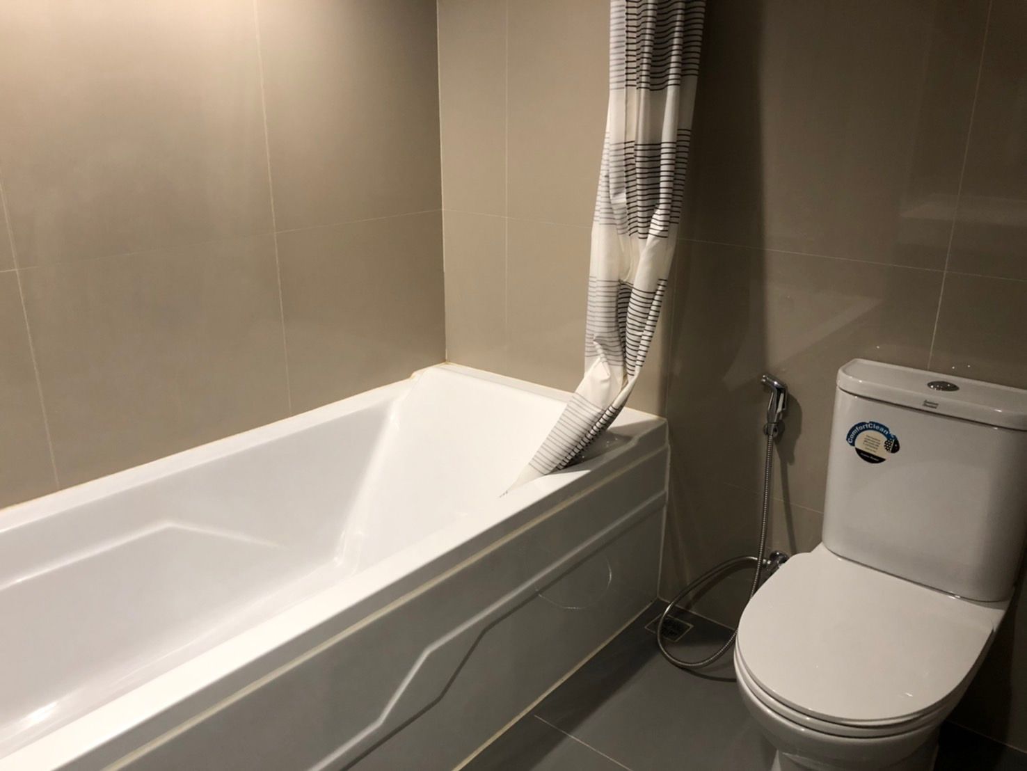 uploads/fd6bd717-700b-4a1c-8bbd-e097bbce9e68/7d182b09-1291-400e-8b5e-5aa352e71f7d