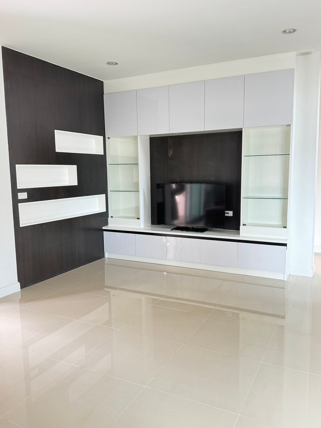 3 ห้องนอน บ้านเดี่ยว สำหรับเช่า ใน ร้องวัวแดง, สันกำแพง, เชียงใหม่ - Image 2