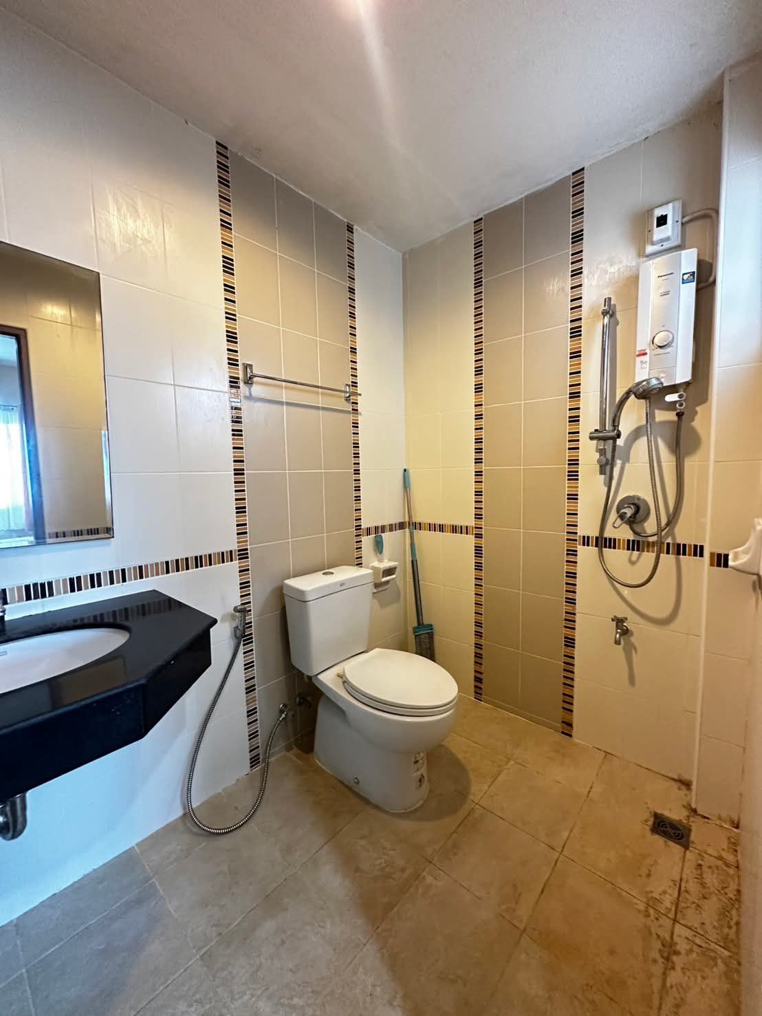 4 卧室 独立房屋 出租 在  - Image 16