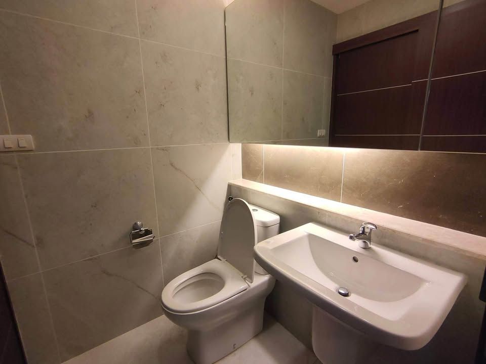 Astra Condo - Image 12