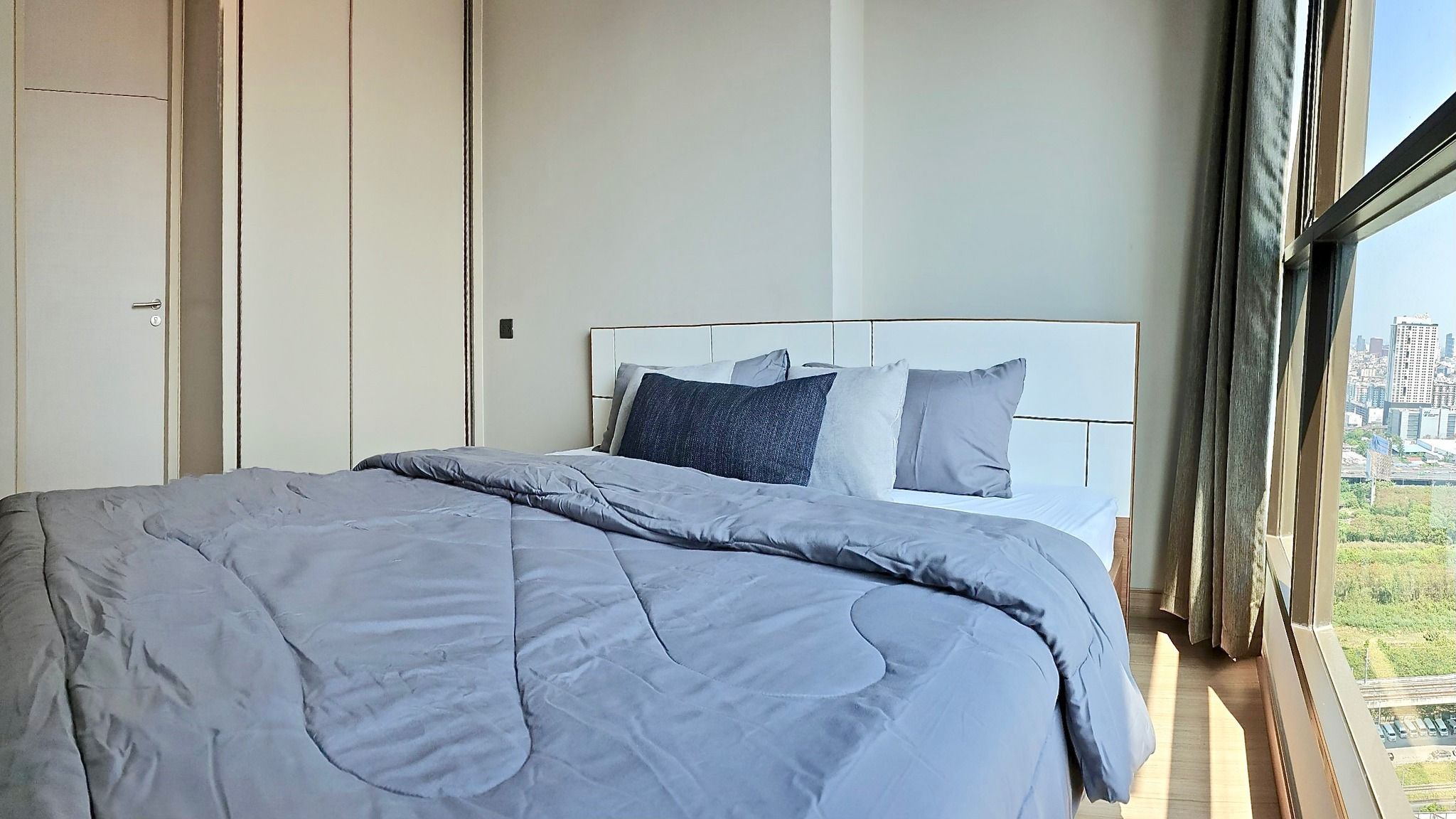 Lumpini Suite Phetchaburi-Makkasan - Image 8