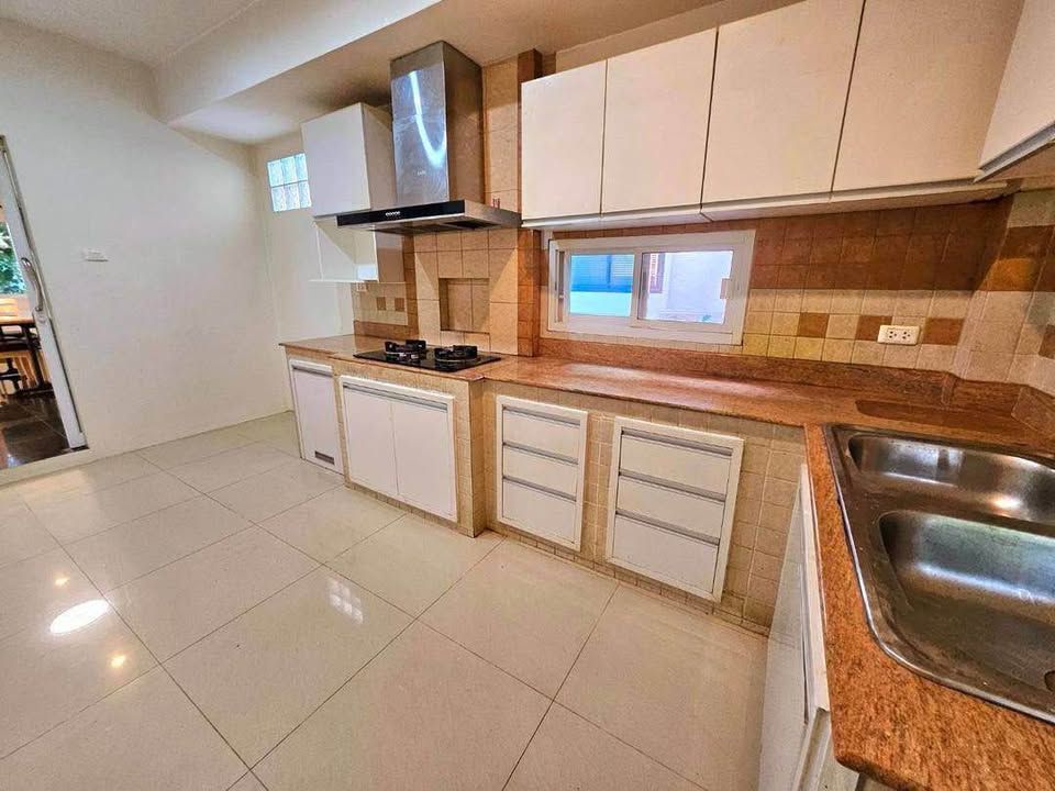 uploads/fd6bd717-700b-4a1c-8bbd-e097bbce9e68/83385e83-833a-4b6e-92e7-9101b6a38d0e