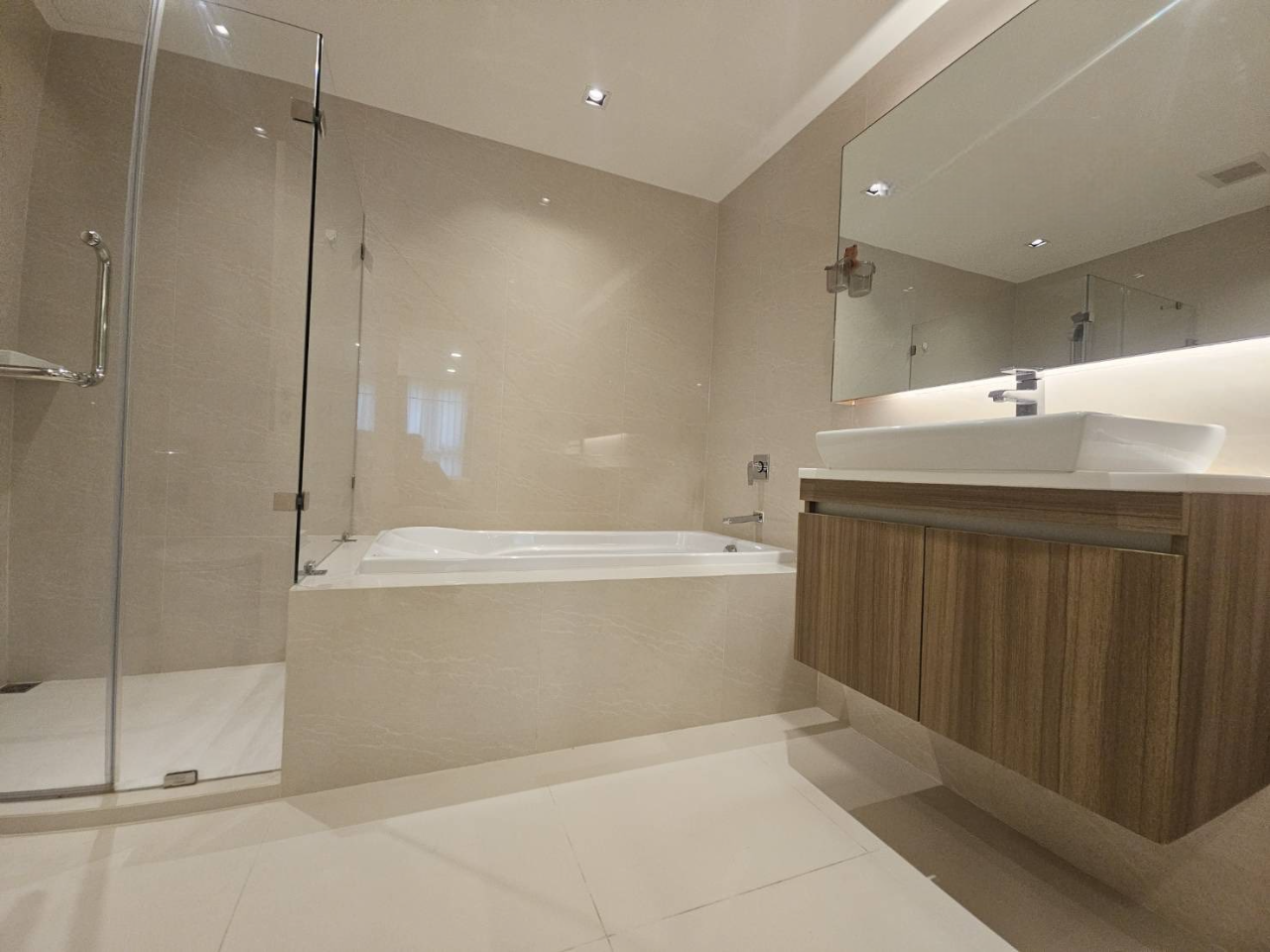 uploads/fd6bd717-700b-4a1c-8bbd-e097bbce9e68/85652d2e-1e61-4dcd-b360-24b4e802696b