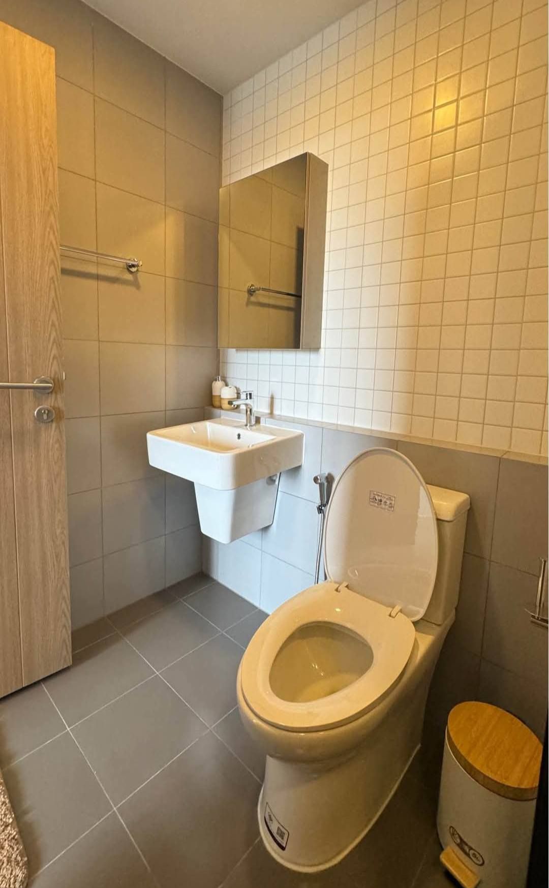 uploads/fd6bd717-700b-4a1c-8bbd-e097bbce9e68/868e9491-13e6-4ee2-a6bb-4177248f3703