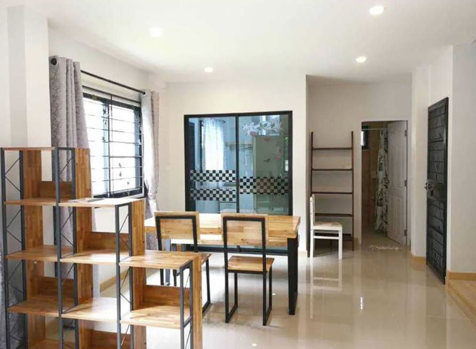 4 卧室 独立房屋 出租 在  - Image 4