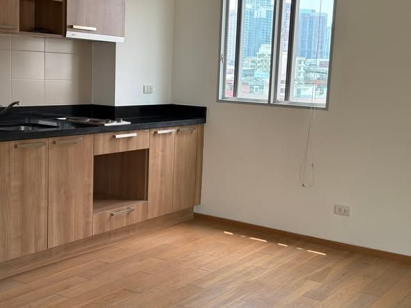 1 卧室 公寓 出租 在  - Image 4