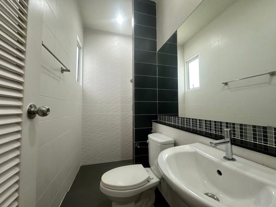 3 卧室 联排别墅 出租 在  - Image 9