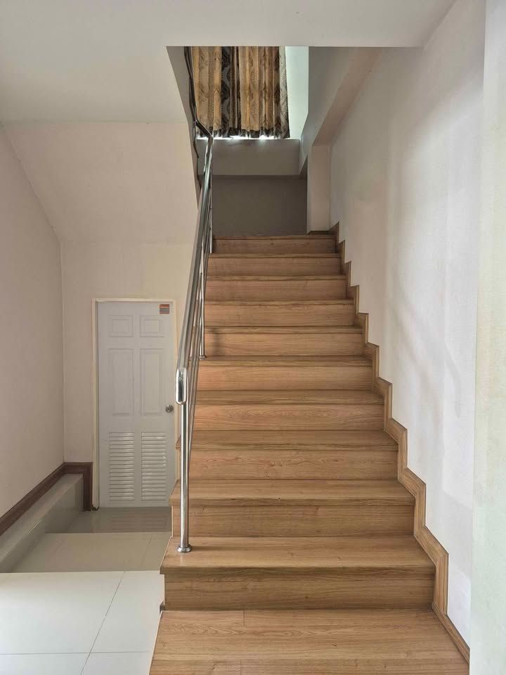 uploads/fd6bd717-700b-4a1c-8bbd-e097bbce9e68/8af9c581-779f-4761-a422-e394ac5daa10