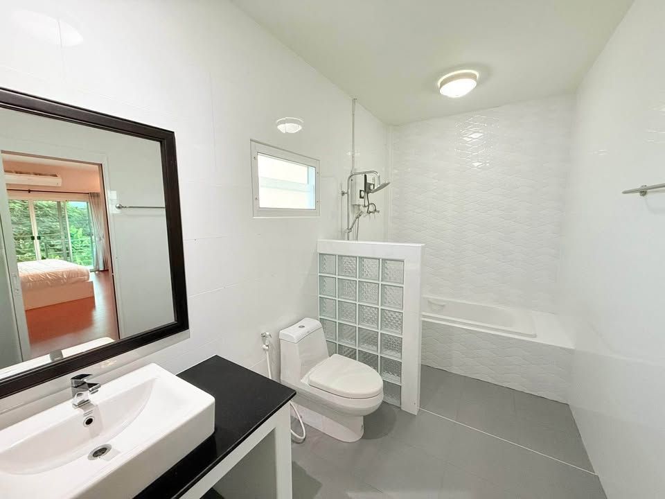 4 Bedroom House For Rent in San Na Meng, San Sai, Chiang Mai - Image 9