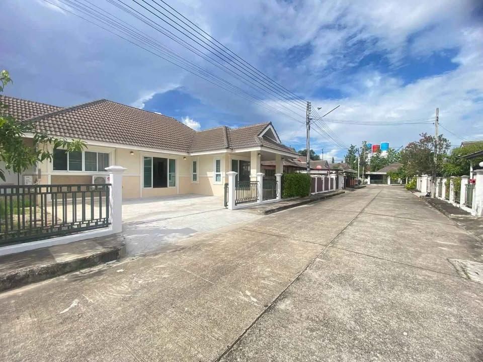 3 卧室 独立房屋 出租 在  - Image 2