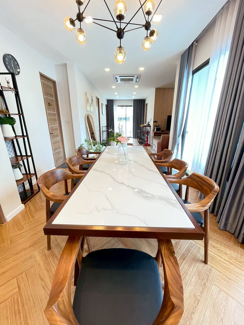 uploads/fd6bd717-700b-4a1c-8bbd-e097bbce9e68/955c5faa-2a4c-4163-b5e0-6de6a9e9eb57