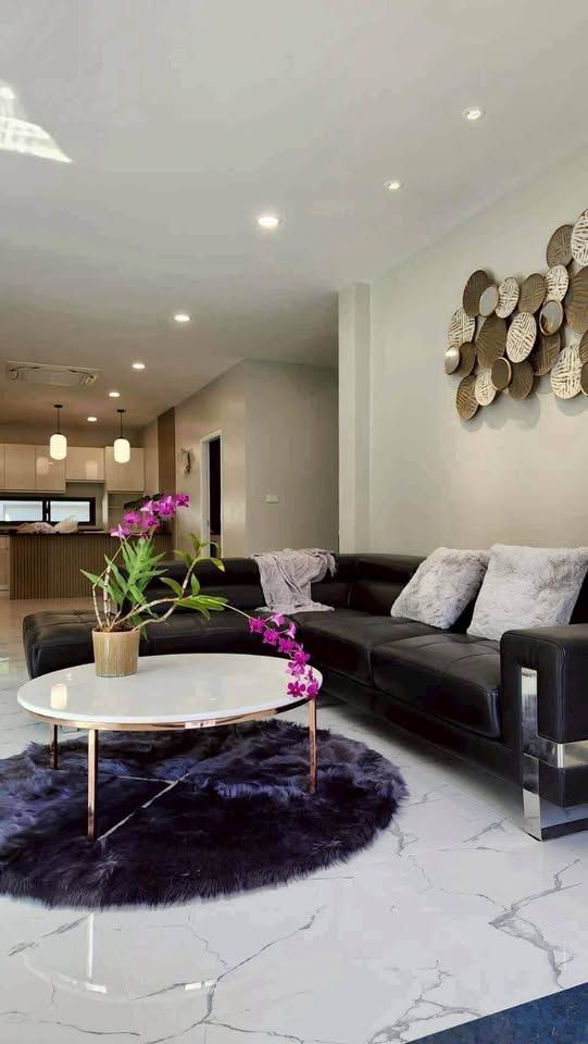 5 Bedroom House For Sale in Nong Khwai, Hang Dong, Chiang Mai - Image 5