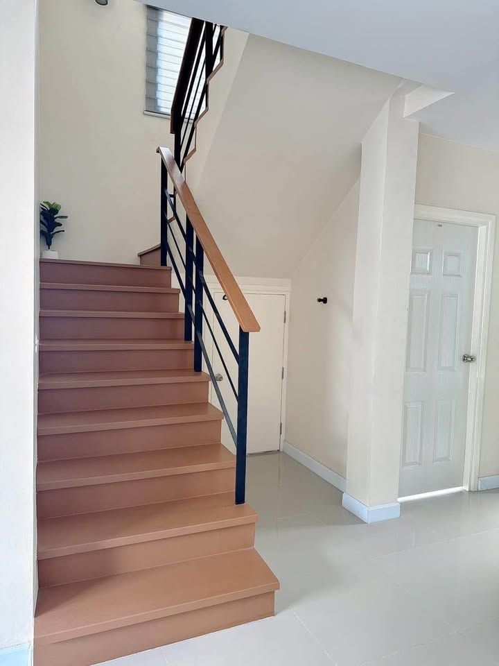 uploads/fd6bd717-700b-4a1c-8bbd-e097bbce9e68/98363bda-5a8d-43fd-8659-81a4e7b1f917