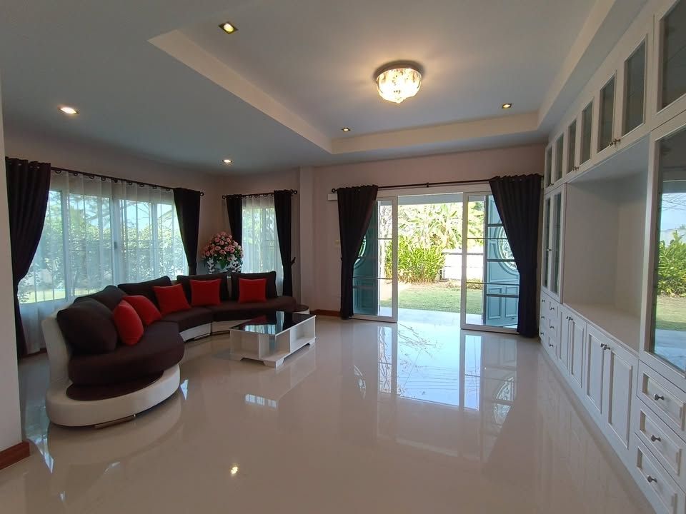 uploads/fd6bd717-700b-4a1c-8bbd-e097bbce9e68/9a1fb18c-c000-42a8-8381-d444f58214c0