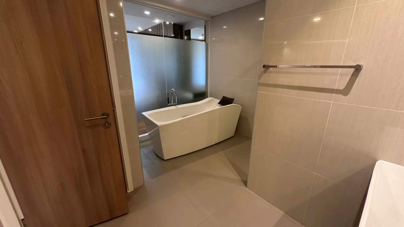 uploads/fd6bd717-700b-4a1c-8bbd-e097bbce9e68/9e8093d4-736d-47a1-956f-5cf424638c97