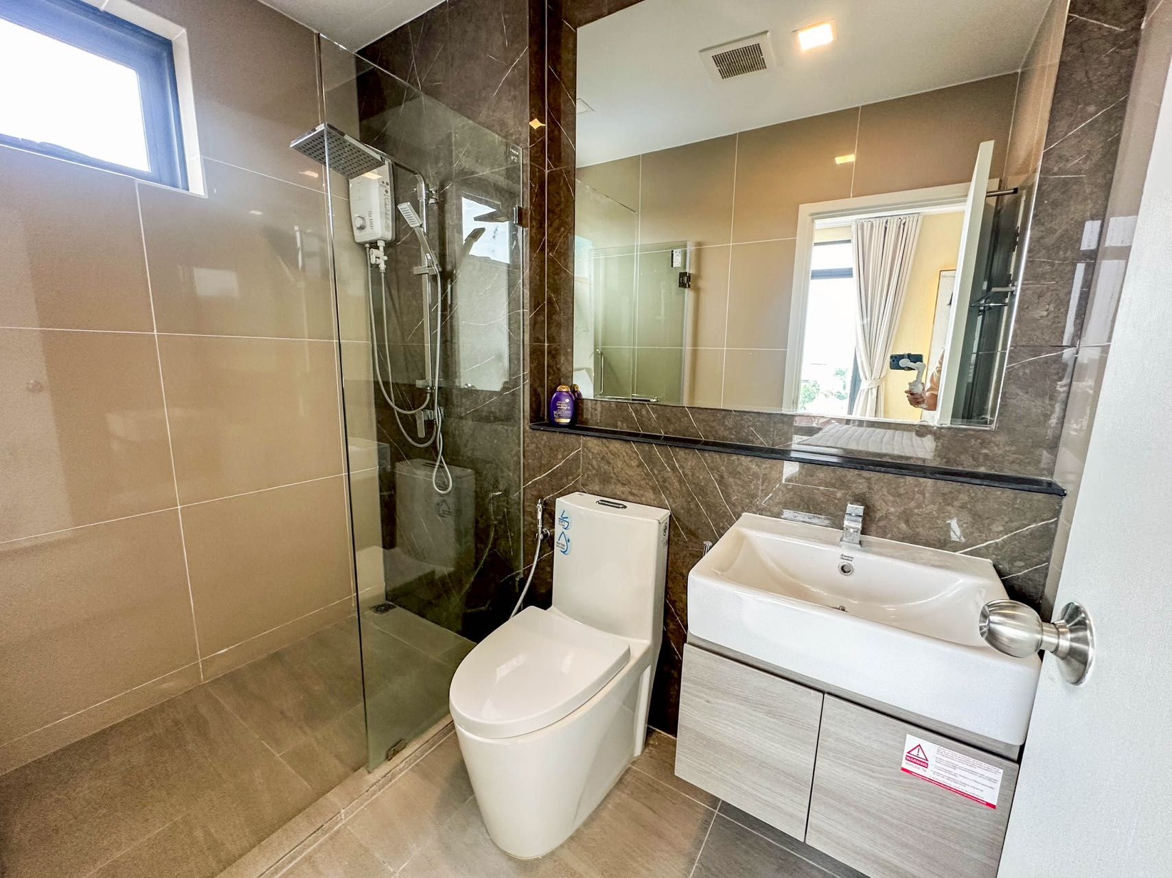 2 卧室 公寓 出租 在  - Image 9