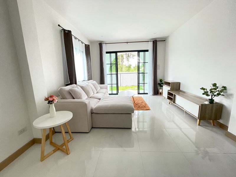 5 卧室 独立房屋 出租 在  - Image 3