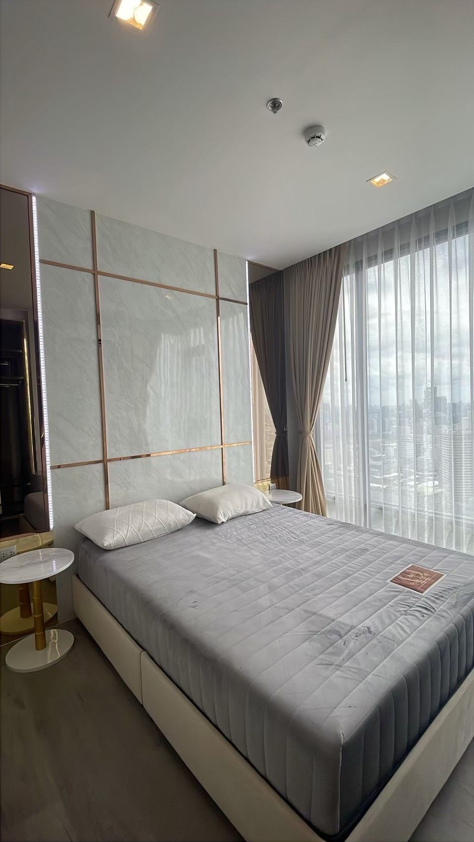 2 卧室 公寓 出租 在  - Image 4