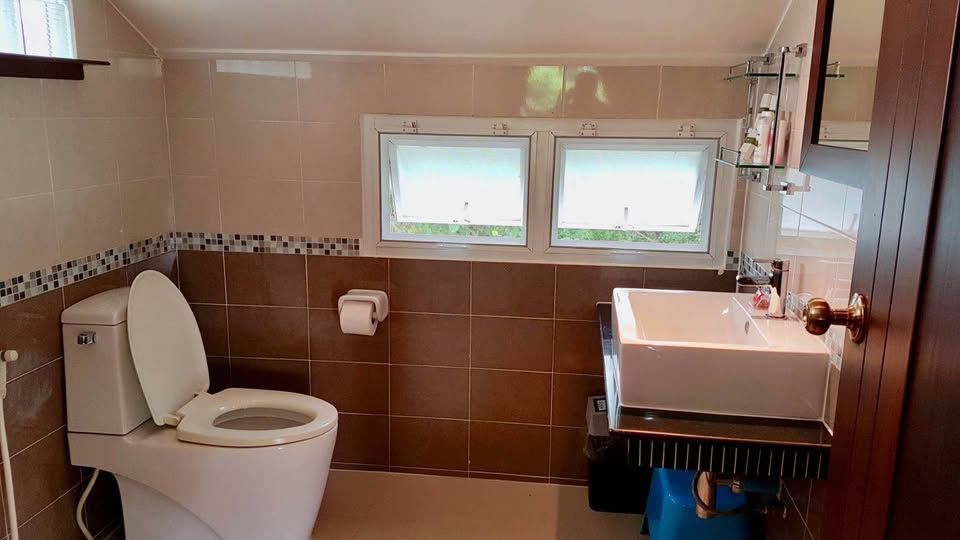 uploads/fd6bd717-700b-4a1c-8bbd-e097bbce9e68/ab8ff320-59b5-4126-94bb-4c7cad6c3fb6