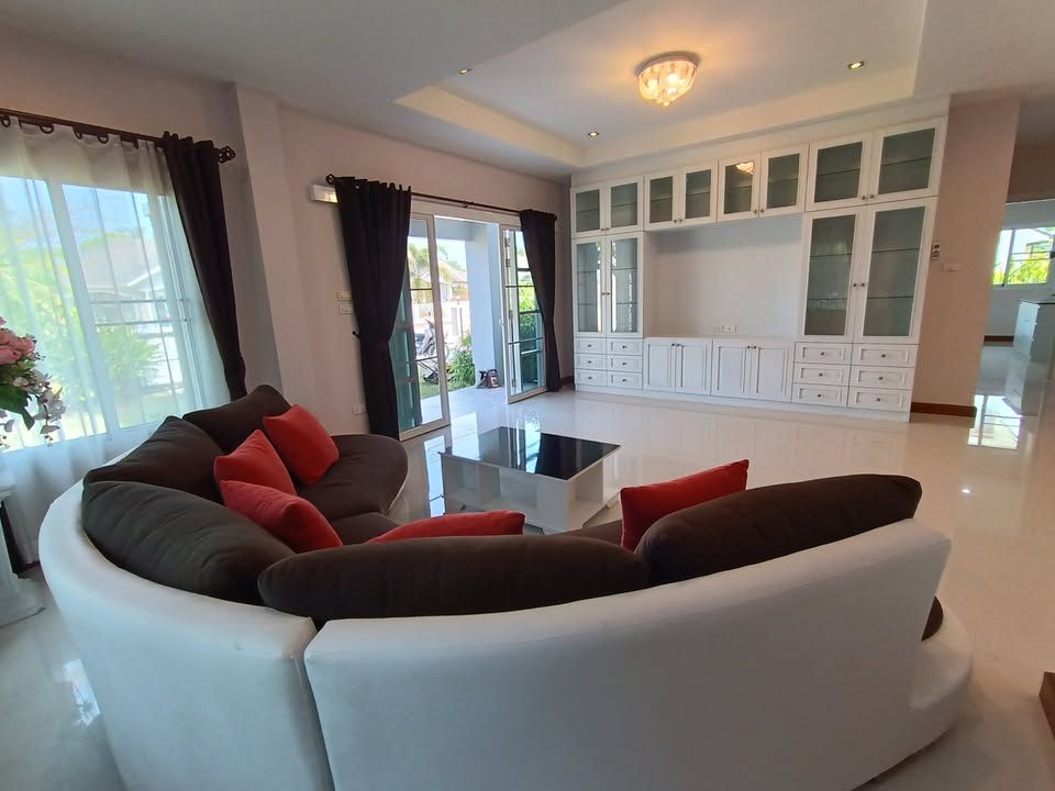 uploads/fd6bd717-700b-4a1c-8bbd-e097bbce9e68/ae8ce868-08e9-482f-a3d5-220d26aa9a86