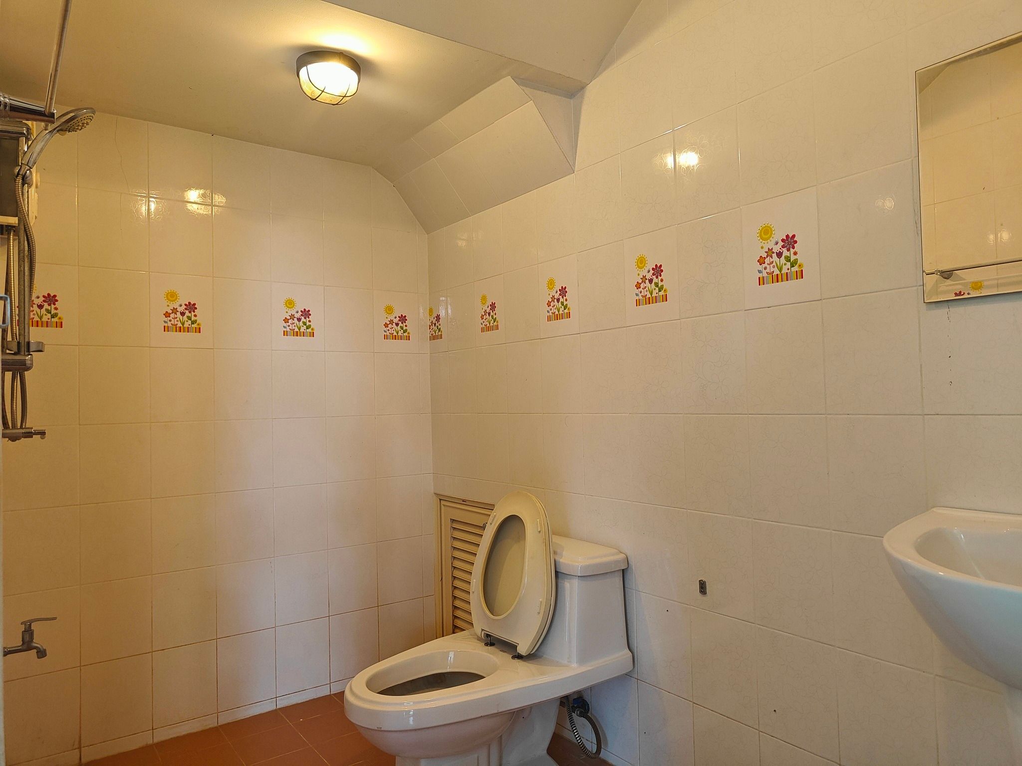 uploads/fd6bd717-700b-4a1c-8bbd-e097bbce9e68/af7676b0-35c5-473c-8463-b859f9fa46ab