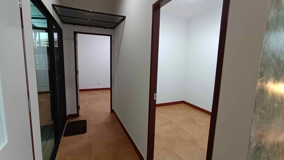 3 卧室 独立房屋 出售 在  - Image 7