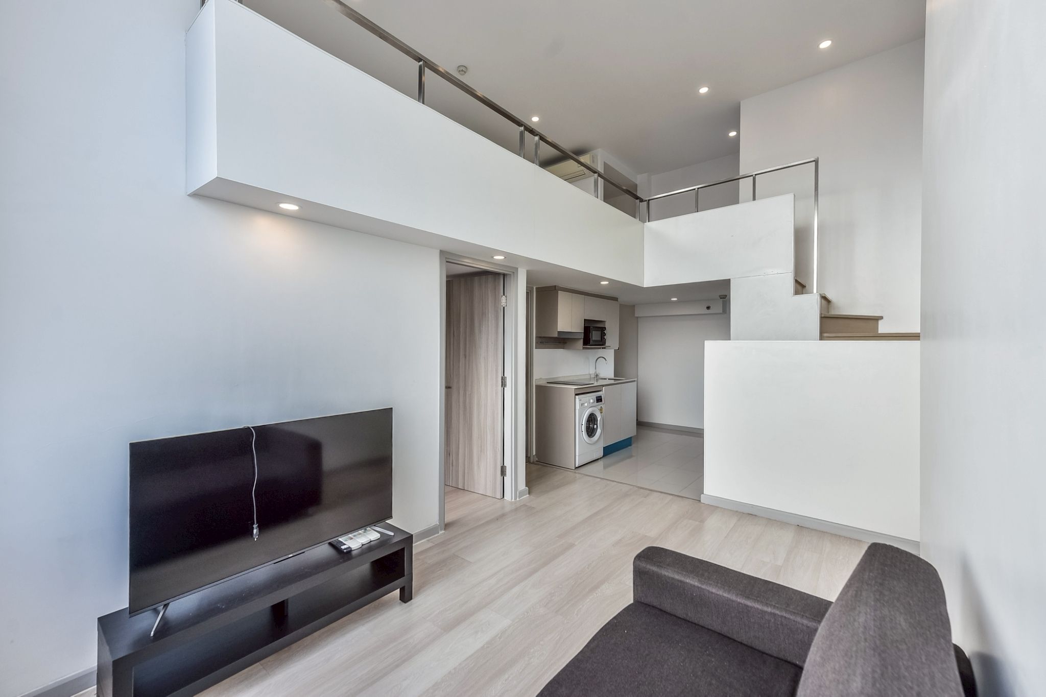 KnightsBridge Prime Sathorn - Image 1