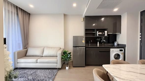 Ashton Asoke - Image 2