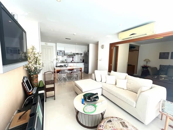 The Clover Thonglor - Image 6