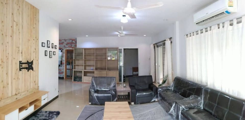 4 卧室 独立房屋 出租 在  - Image 4