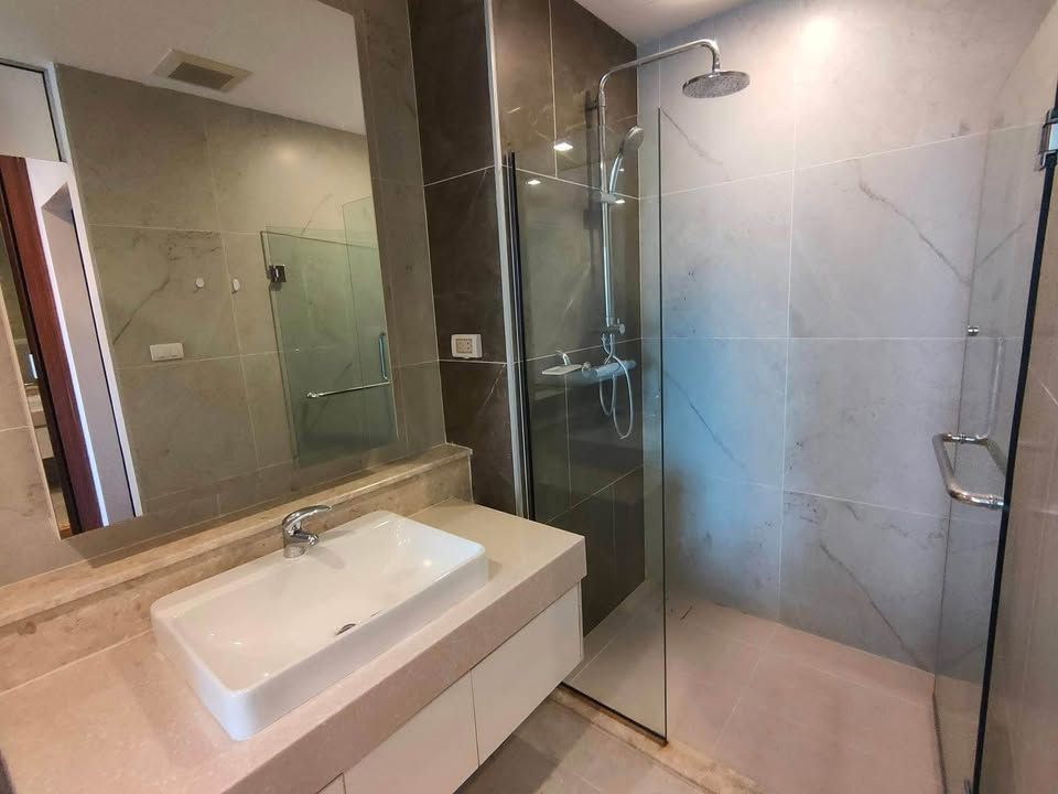 Astra Condo - Image 11