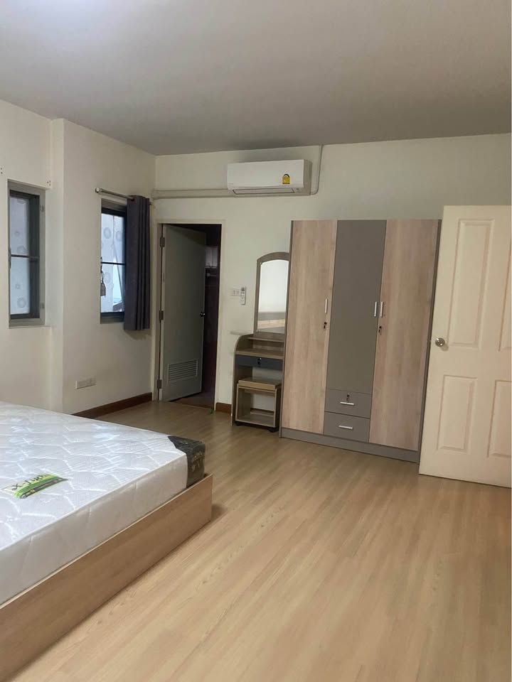 3 卧室 独立房屋 出租 在  - Image 8