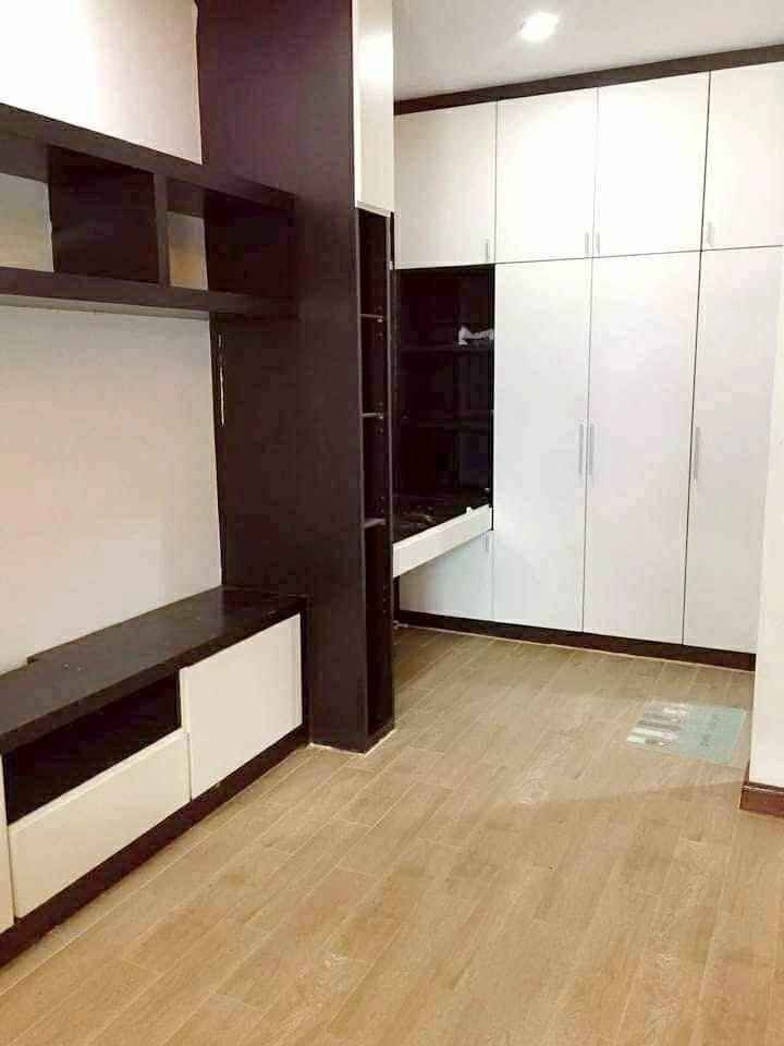 5 卧室 独立房屋 出租 在  - Image 7