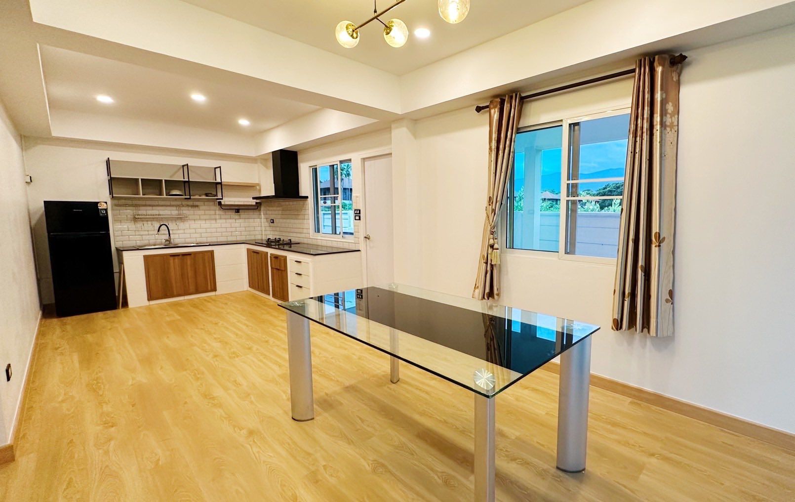 uploads/fd6bd717-700b-4a1c-8bbd-e097bbce9e68/c57ce356-ba8b-4864-a098-4b88ce02550a