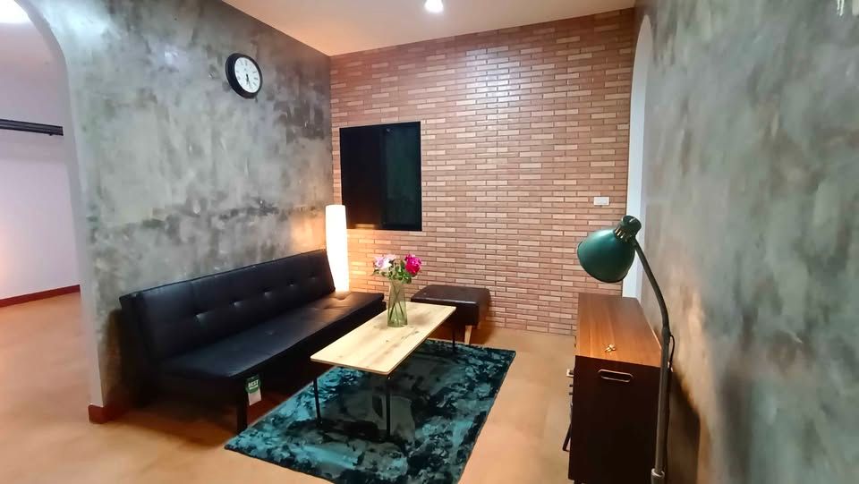 3 卧室 独立房屋 出售 在  - Image 5