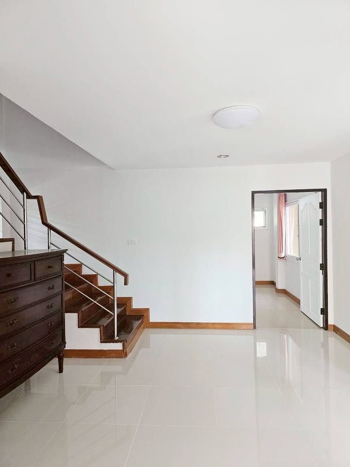 4 卧室 独立房屋 出租 在  - Image 7