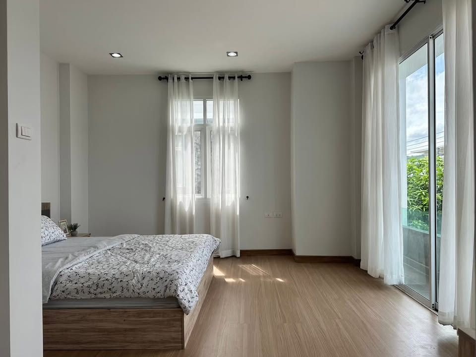 3 卧室 联排别墅 出租 在  - Image 7