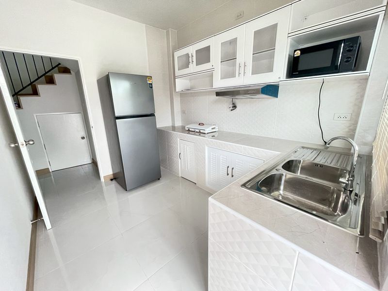 5 卧室 独立房屋 出租 在  - Image 7